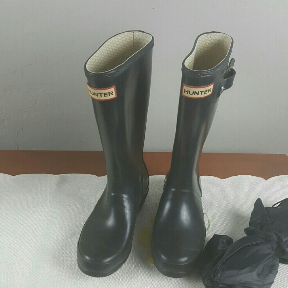 Hunter rain boots black boys girl size 2M/3F